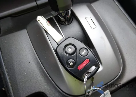 2011 Honda Accord 2.4 Lx z USA, uszkodzony, nr VIN 1HGCP2F38BA113294